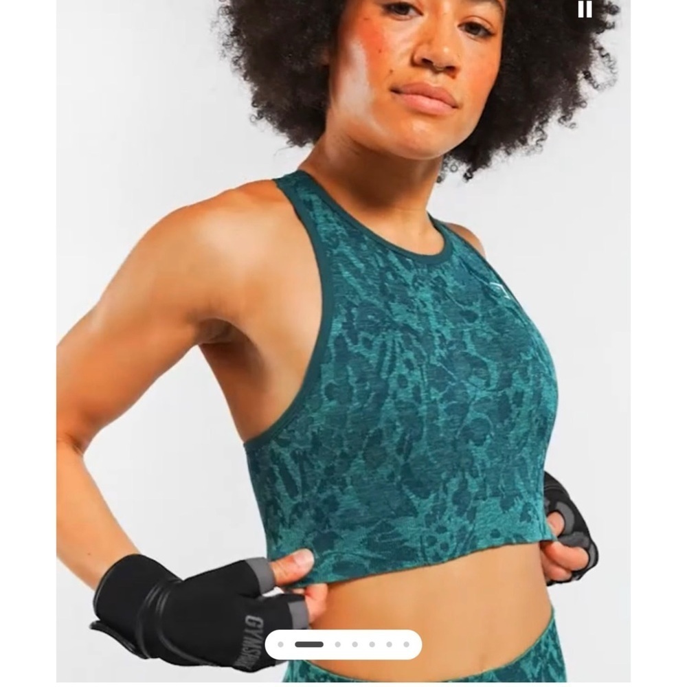 GYMSHARK Athletic Activewear Workout Adapt Animal Seamless Sports Bra Size S